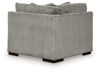 Lindyn Sectional with Chaise