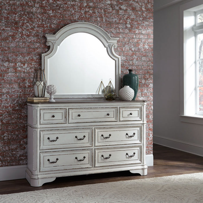 Magnolia Manor King California Panel Bed, Dresser & Mirror