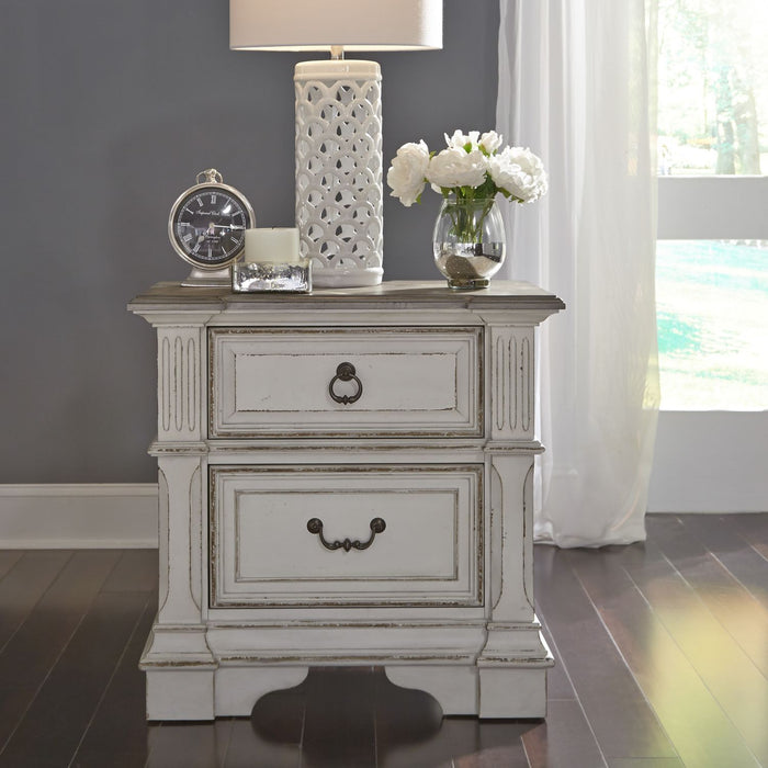 Abbey Park King California Panel Bed, Dresser & Mirror, Night Stand