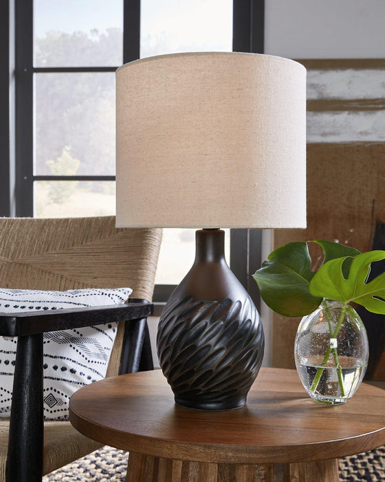 Garinton Table Lamp