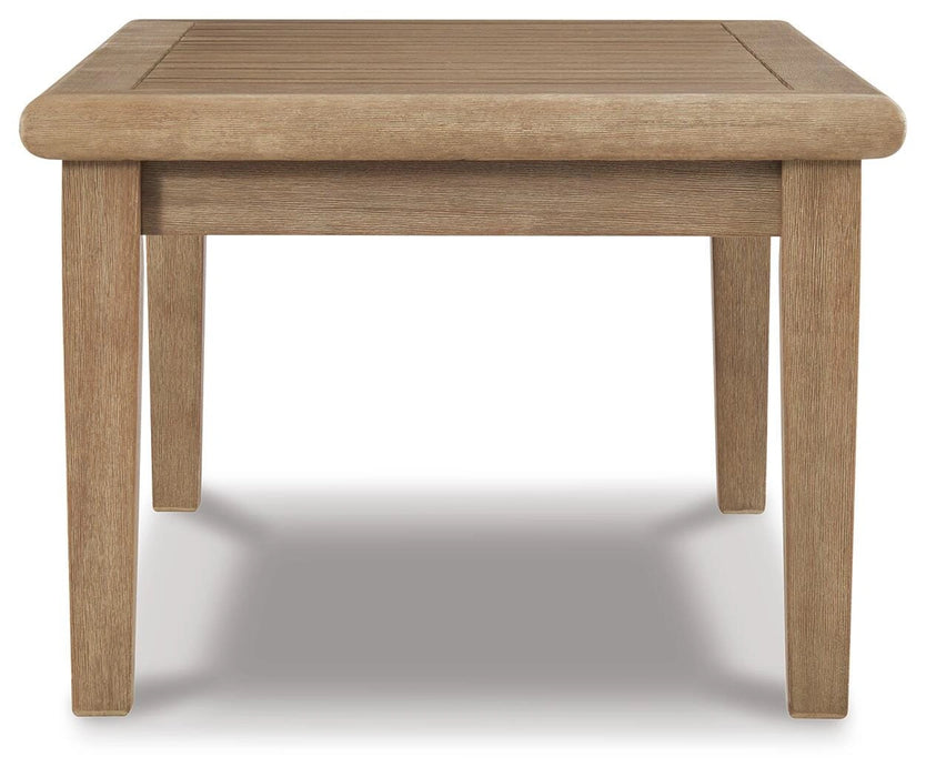 Gerianne Coffee Table